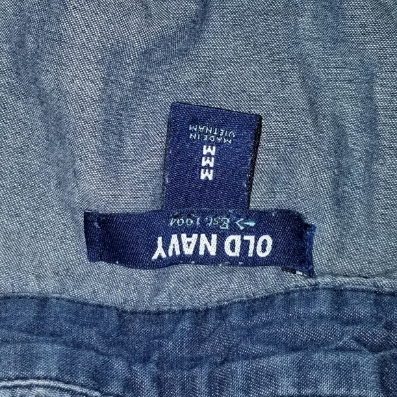 Old navy denim top - Picture 2 of 2